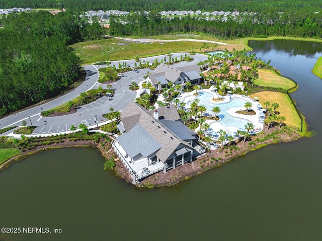 75556 CANTERWOOD Drive, Yulee, FL 32097