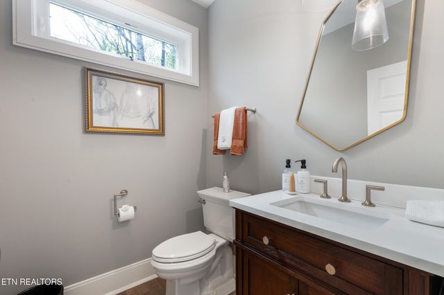 1580 Pinnacles Way, Newport, TN 37821