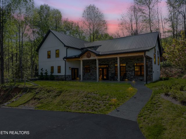 1580 Pinnacles Way, Newport, TN 37821