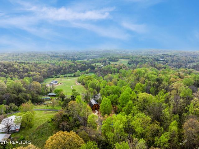 1580 Pinnacles Way, Newport, TN 37821