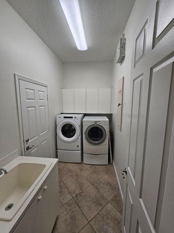 121 PALMFIELD Way, Jupiter, FL 33458