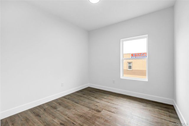 533 Greenwich Street 1D, Hempstead, NY 11550