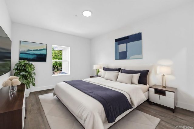 533 Greenwich Street 1D, Hempstead, NY 11550