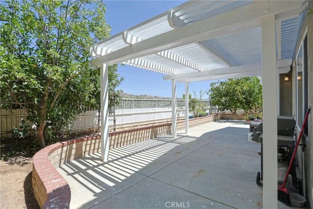 28611 Lupine St, Castaic, CA 91384