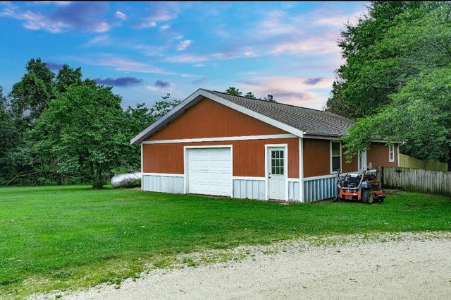 17995 Harmon Road, Fayetteville, AR 72704