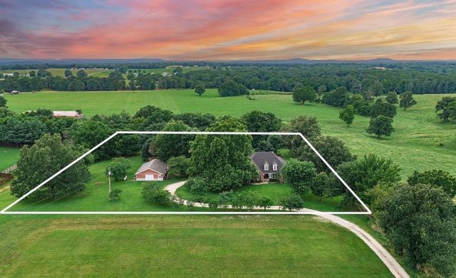 17995 Harmon Road, Fayetteville, AR 72704