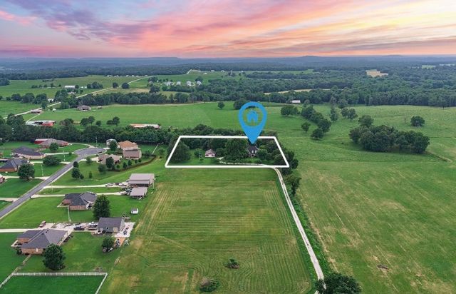 17995 Harmon Road, Fayetteville, AR 72704