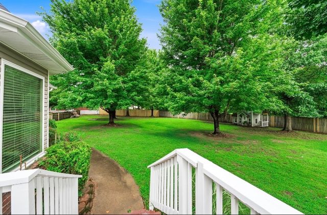 17995 Harmon Road, Fayetteville, AR 72704