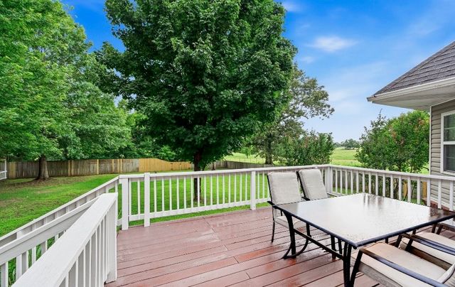 17995 Harmon Road, Fayetteville, AR 72704