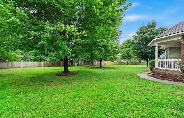 17995 Harmon Road, Fayetteville, AR 72704