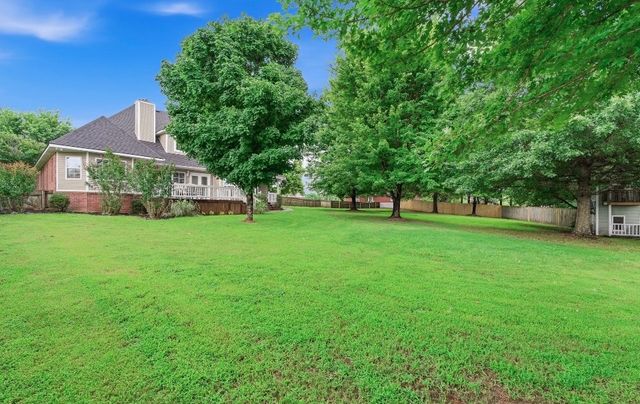 17995 Harmon Road, Fayetteville, AR 72704