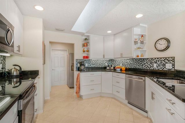 1125 N SABAL PALM WAY, Inverness, FL 34453