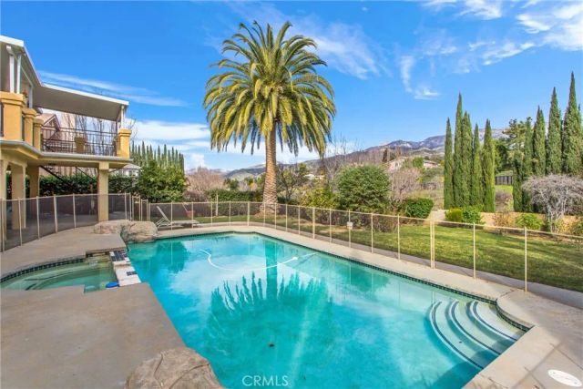 13776 Meadow View, Yucaipa, CA 92399