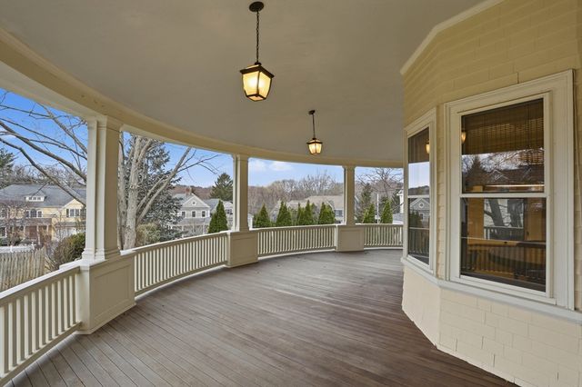 4 Adams Street, Lexington, MA 02420