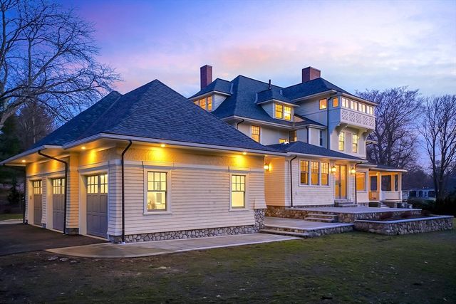 4 Adams Street, Lexington, MA 02420