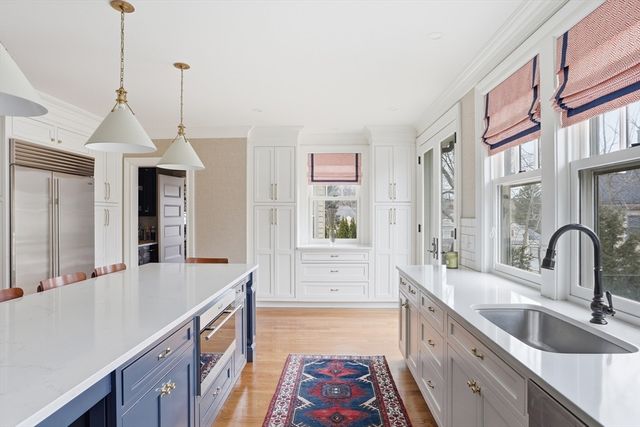 4 Adams Street, Lexington, MA 02420
