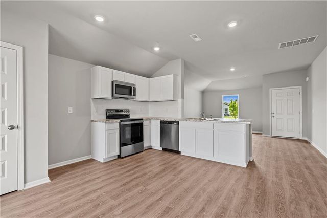20340 W 195th Street, Spring Hill, KS 66083