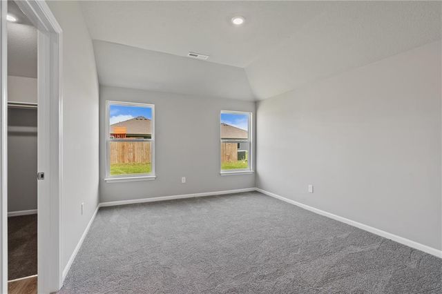 20340 W 195th Street, Spring Hill, KS 66083