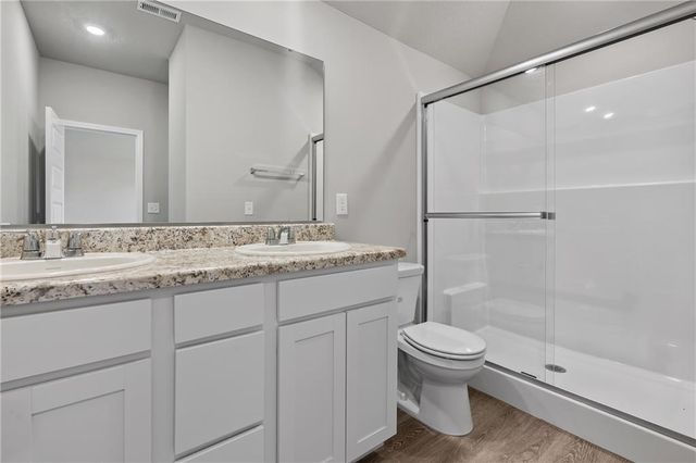 20340 W 195th Street, Spring Hill, KS 66083