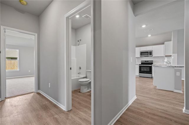 20340 W 195th Street, Spring Hill, KS 66083