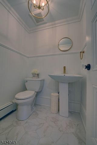 32 Virginia Rd, Montville Twp., NJ 07045