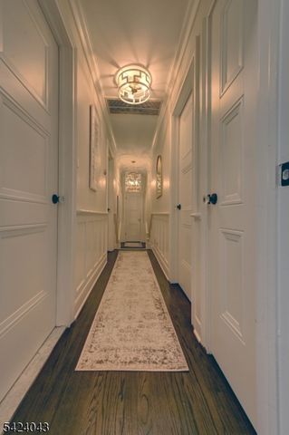 32 Virginia Rd, Montville Twp., NJ 07045