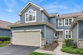 1063 Ridgefield Circle, Carol Stream, IL 60188