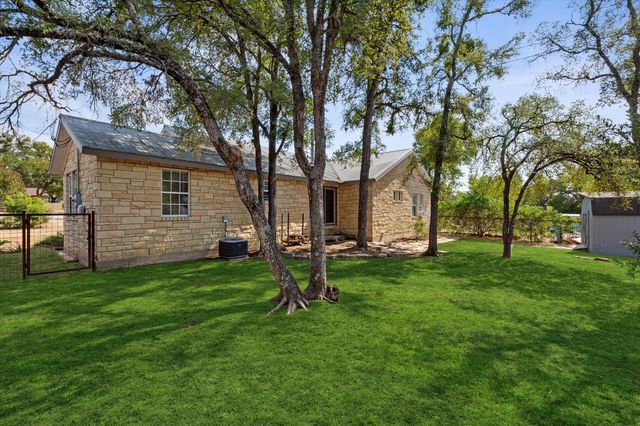 1102 Avenue G, Marble Falls, TX 78654