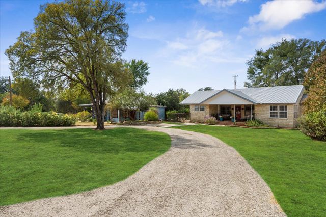 1102 Avenue G, Marble Falls, TX 78654