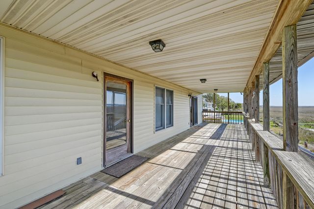 1538 Periwinkle Drive, Mount Pleasant, SC 29466