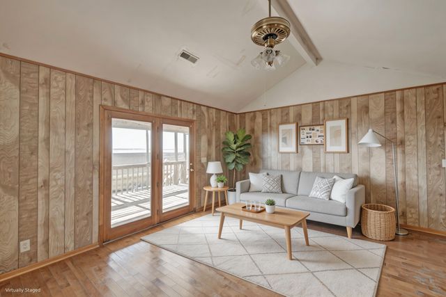 1538 Periwinkle Drive, Mount Pleasant, SC 29466