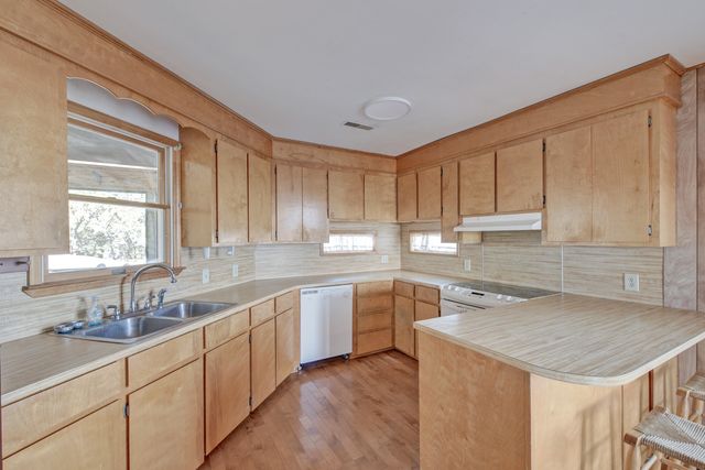 1538 Periwinkle Drive, Mount Pleasant, SC 29466