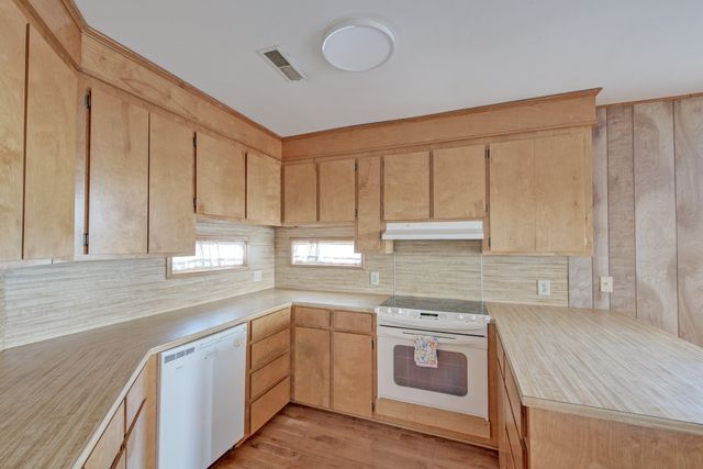 1538 Periwinkle Drive, Mount Pleasant, SC 29466