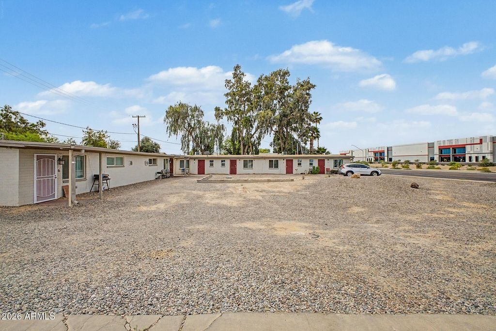 6249 N LITCHFIELD Road, Litchfield Park, AZ 85340
