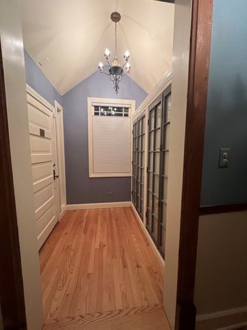 700 Illinois Road, Wilmette, IL 60091