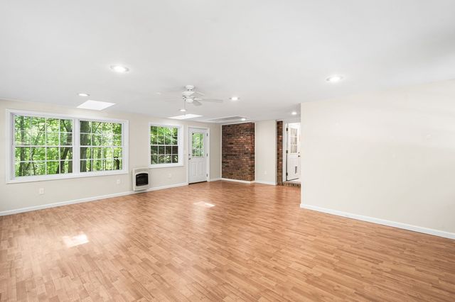 401 Guest Lane, Hayesville, NC 28904