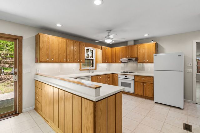 401 Guest Lane, Hayesville, NC 28904