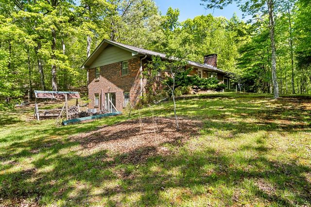 401 Guest Lane, Hayesville, NC 28904