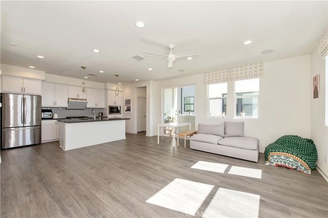 131 Mirth, Irvine, CA 92618