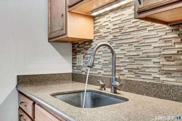 15 Twin Oaks 15, New Milford, CT 06776