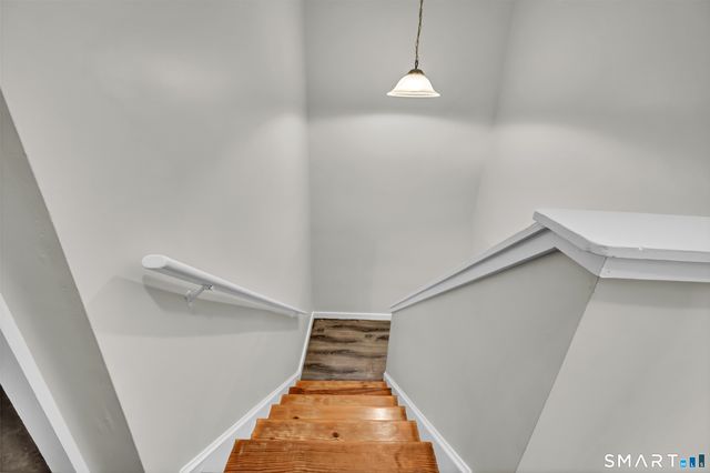 15 Twin Oaks 15, New Milford, CT 06776