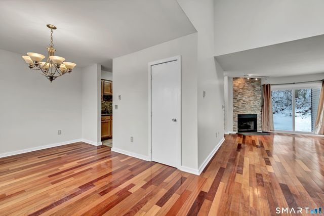 15 Twin Oaks 15, New Milford, CT 06776