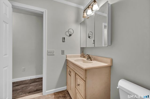 15 Twin Oaks 15, New Milford, CT 06776