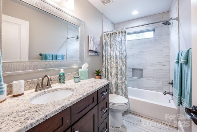 4017 Halyard Drive, Denver, NC 28037