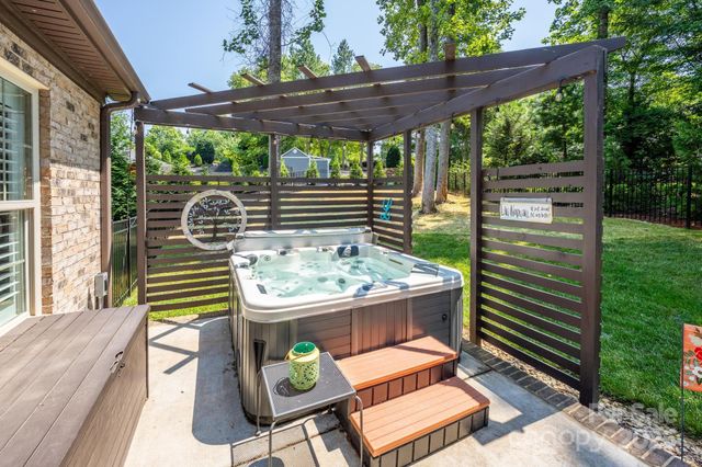 4017 Halyard Drive, Denver, NC 28037