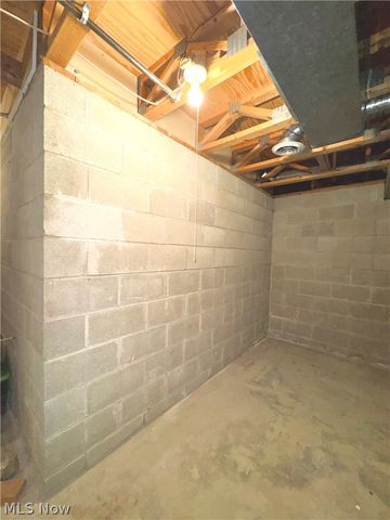 3652 Mercedes Place, Canfield, OH 44406