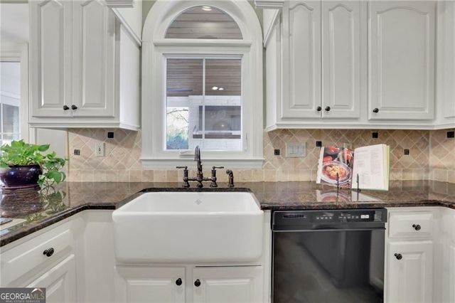 4045 Inverness Crossing, Roswell, GA 30075