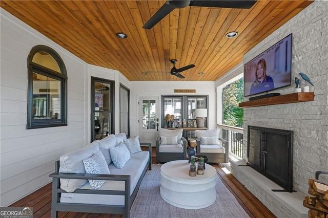 4045 Inverness Crossing, Roswell, GA 30075