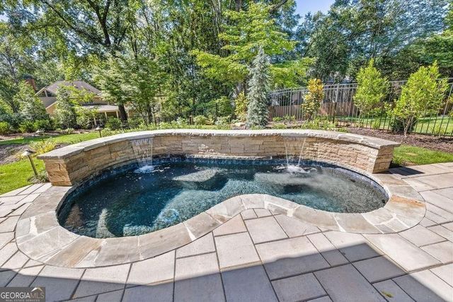 4045 Inverness Crossing, Roswell, GA 30075