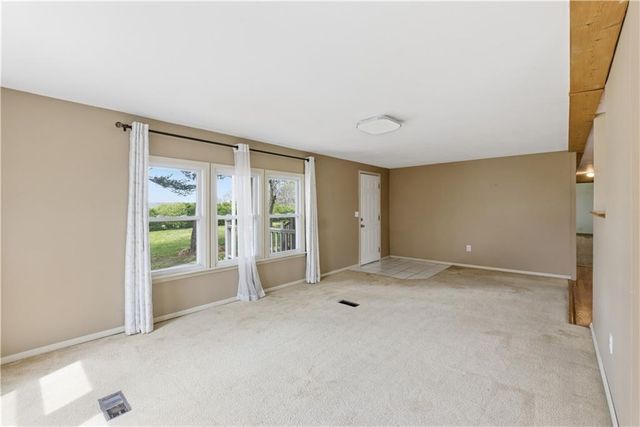 34372 169th Street, Leavenworth, KS 66048